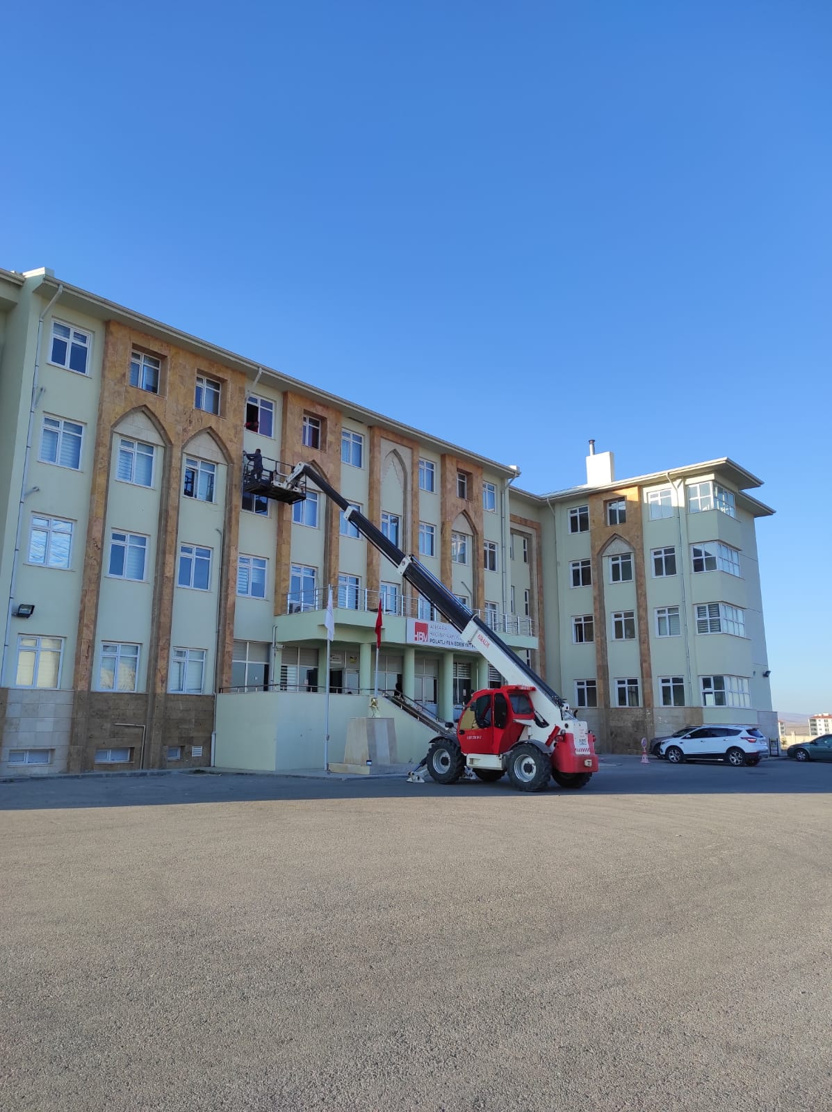 WhatsApp Image 2024-02-26 at 16.46.53 (1)